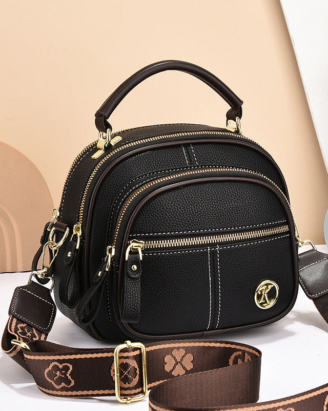LISA  Classic Crossbody Bag