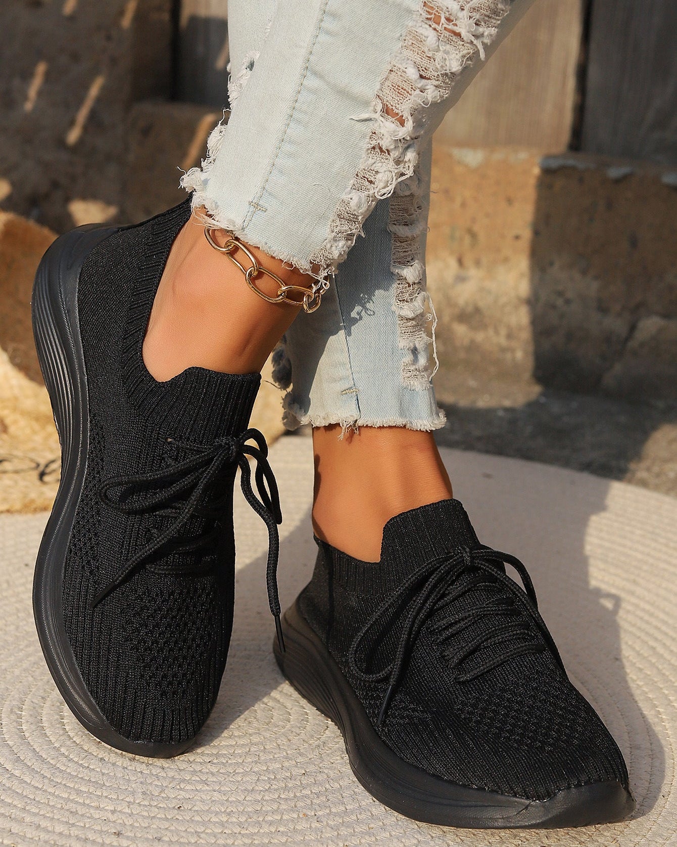 KERRY Sneakers