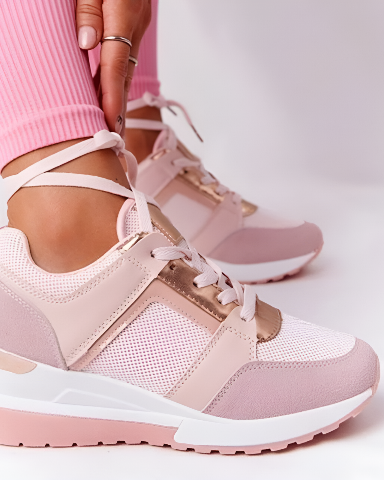 DUNJA Sports Shoes